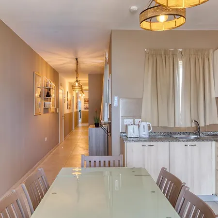 Apartment Spacious, Fully Equipped 4br In Pieta With Wifi & Ac By 360 Estates *
