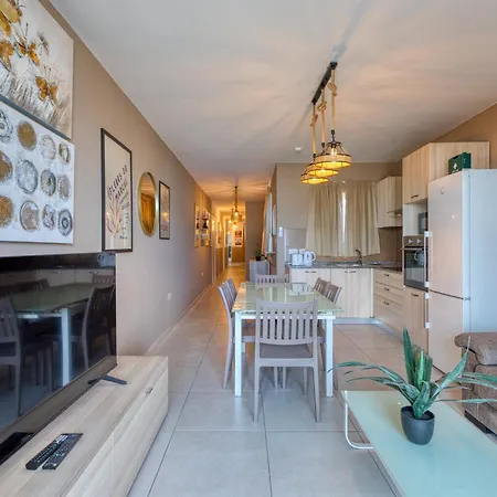 Spacious, Fully Equipped 4br In Pieta With Wifi & Ac By 360 Estates Apartment Gwardamanga
