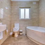 Apartment Spacious, Fully Equipped 4br In Pieta With Wifi & Ac By 360 Estates