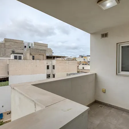 Spacious, Fully Equipped 4br In Pietà With Wifi&ac By 360 Estates