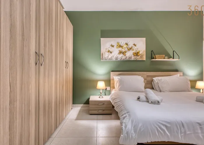 Spacious, Fully Equipped 4br In Pieta With Wifi & Ac By 360 Estates