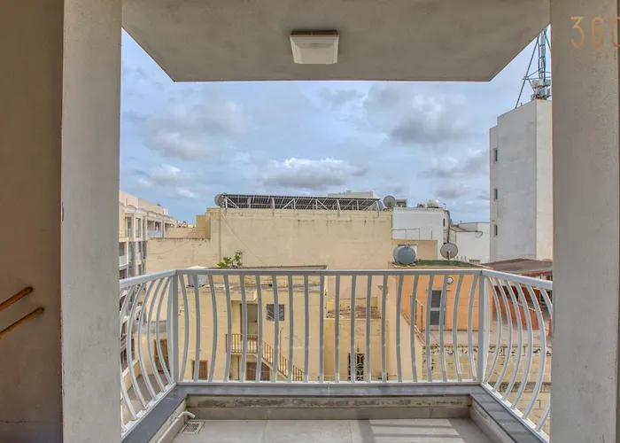 Spacious, Fully Equipped 4br In Pieta With Wifi & Ac By 360 Estates 아파트