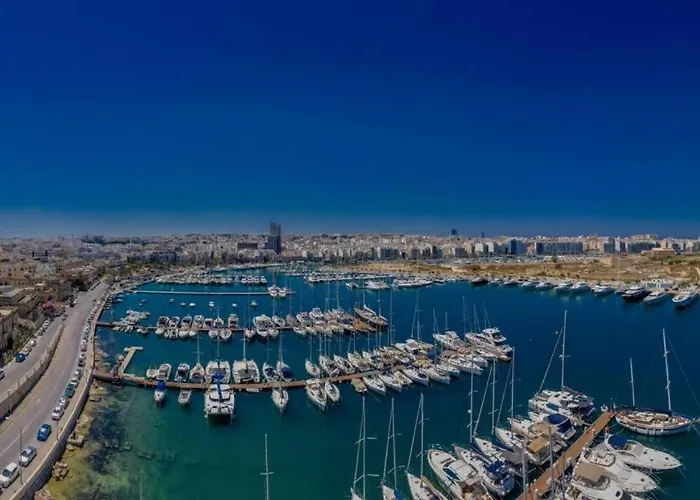 Spacious, Fully Equipped 4br In Pieta With Wifi & Ac By 360 Estates 아파트 Tal Guardamangia