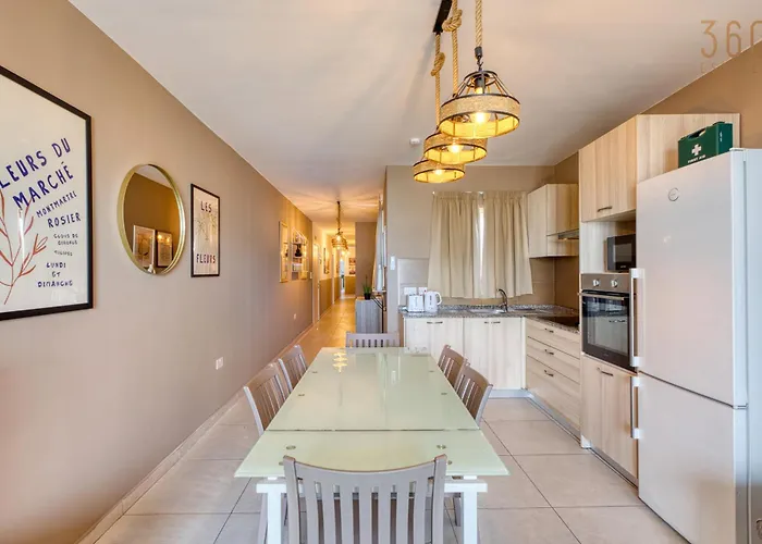 Spacious, Fully Equipped 4br In Pieta With Wifi & Ac By 360 Estates Tal Guardamangia